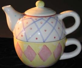 CERAMIC TEAPOT ON IT'S OWN GREAT CUP!